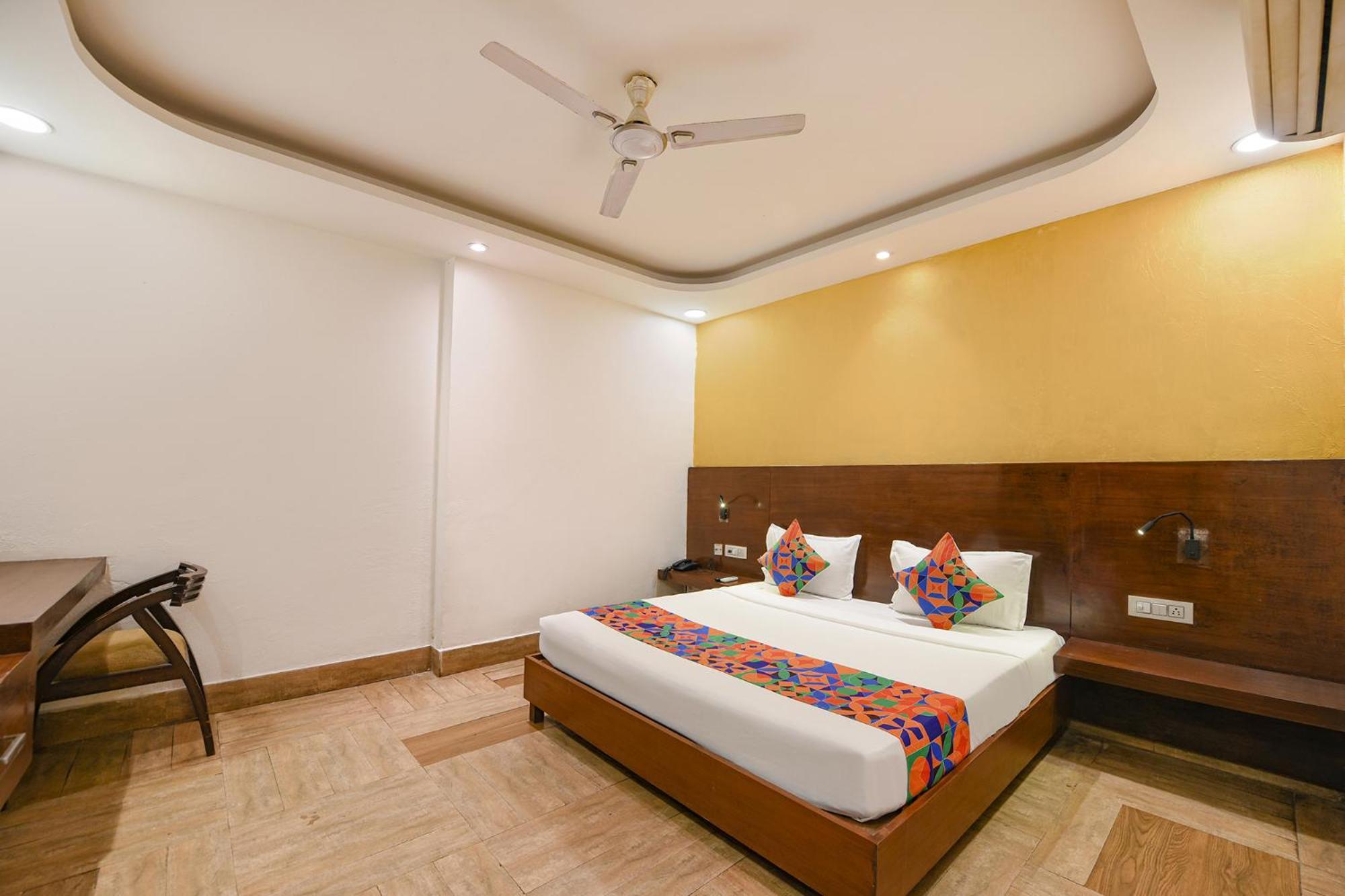 Fabhotel Under Bridge New Delhi Eksteriør billede